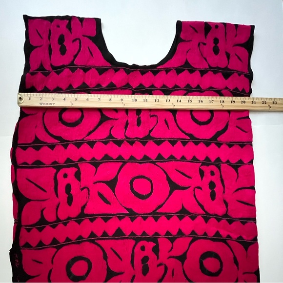 Women's Black/Pink Hand embroidered Viscose Bohemian blouse top summer (L) NWT - Picture 4 of 5